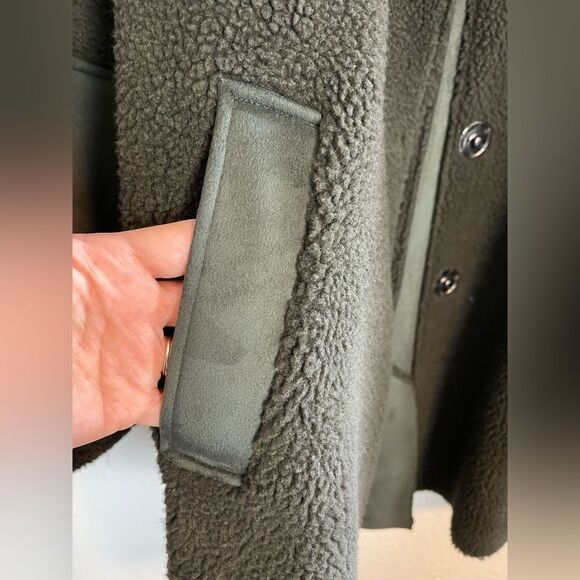 Kenzie Faux Shearling Shawl Collar Coat M. NWT - Picture 7 of 12